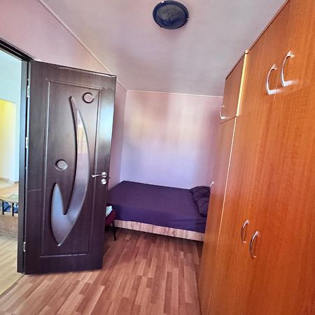 Cozy Apartments Bacău Buitenkant foto