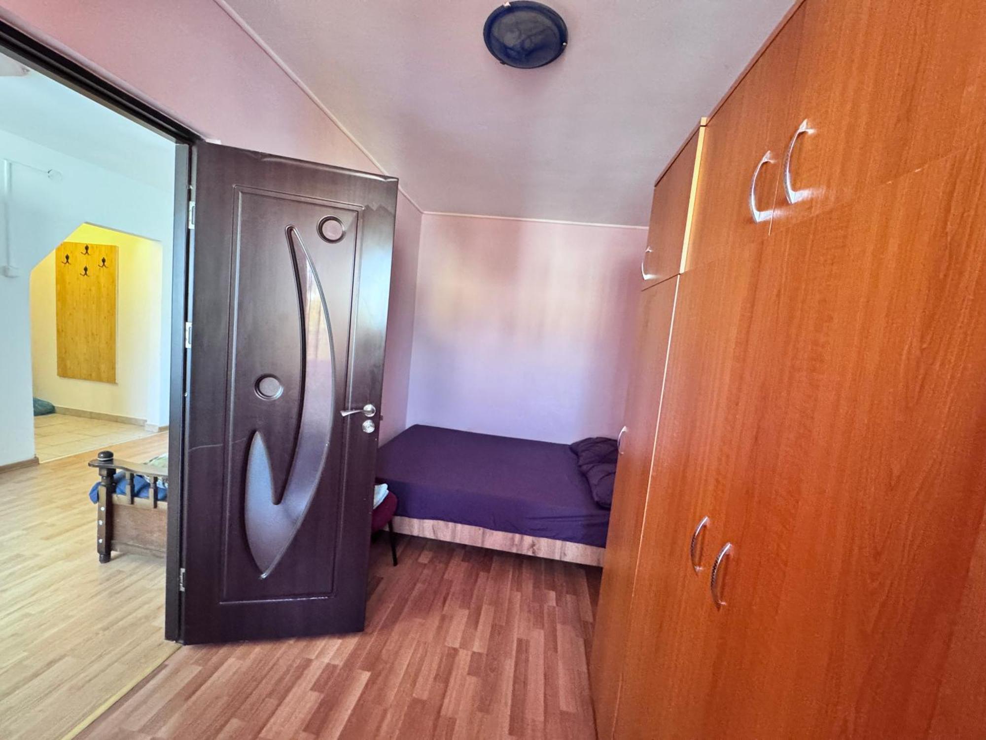 Cozy Apartments Bacău Buitenkant foto